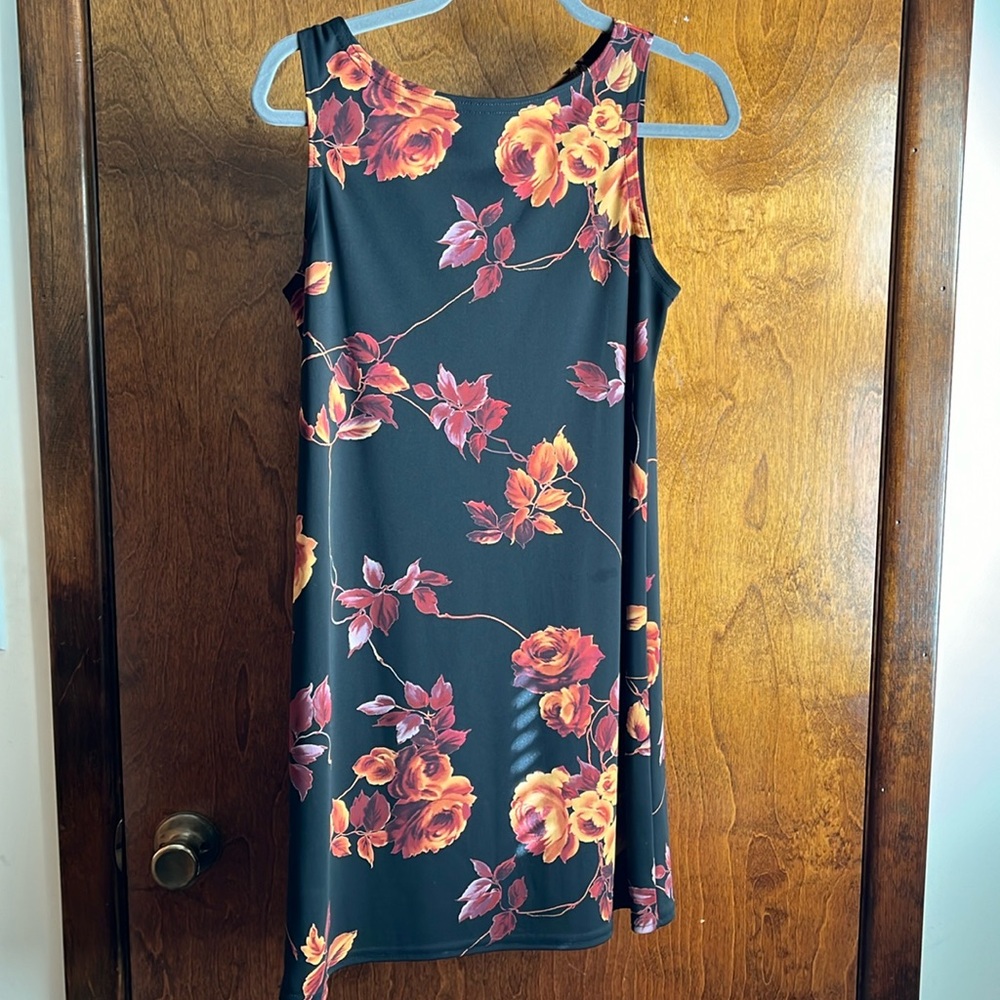 Black with pretty autumn flowers size medium